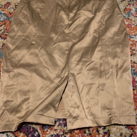 Gold pencil skirt - Picture 4 of 4